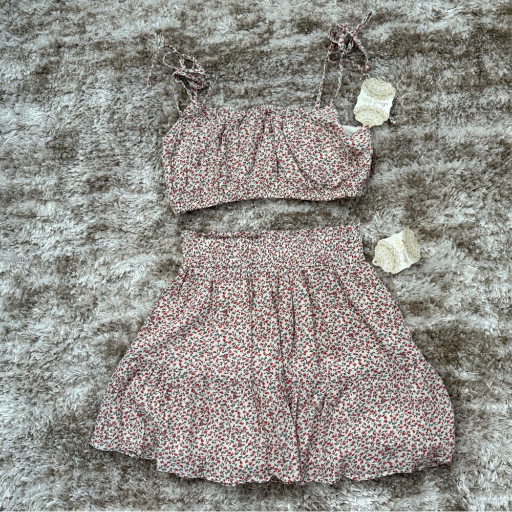 Altar'd State Red and White Floral Set